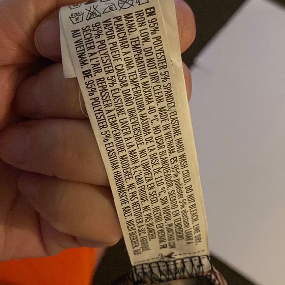 Floral short romper - Picture 8 of 8